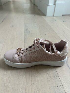 Michael Kors Sneakers